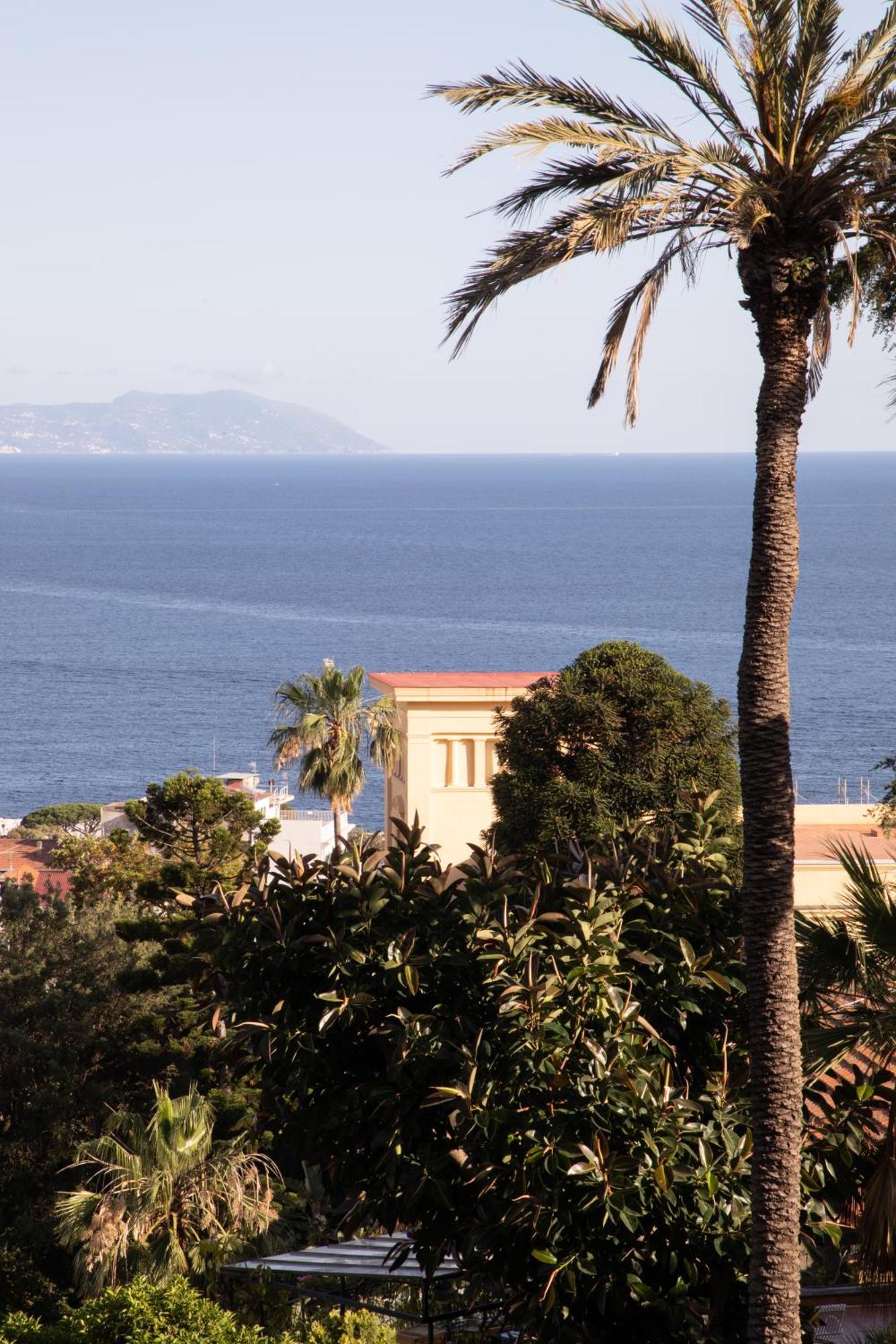 De Bonart Naples, Curio Collection By Hilton Hotell Eksteriør bilde