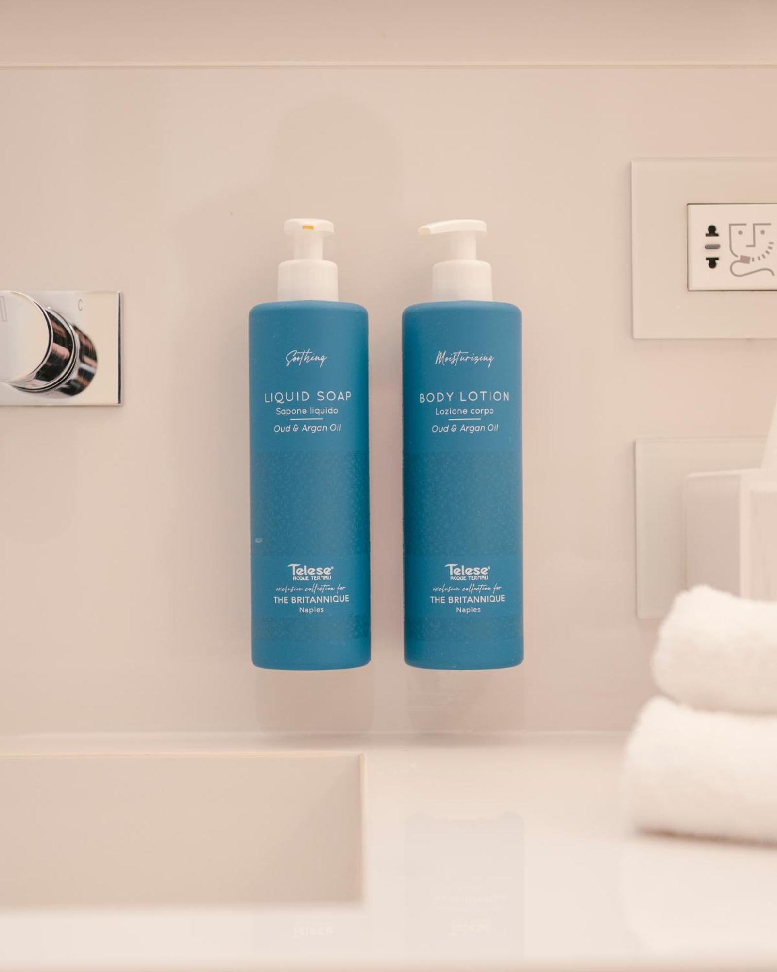 De Bonart Naples, Curio Collection By Hilton Hotell Eksteriør bilde